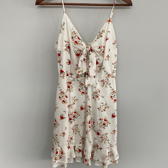 Sadie & Sage Dresses & Skirts - Floral Print Dress: Small